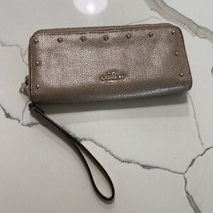 COACH Pebbled Leather Long Zip Around Wallet Rose Gold